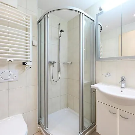 Apartment Sleeps 6 Wifi