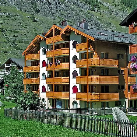 Sleeps 6 Wifi *